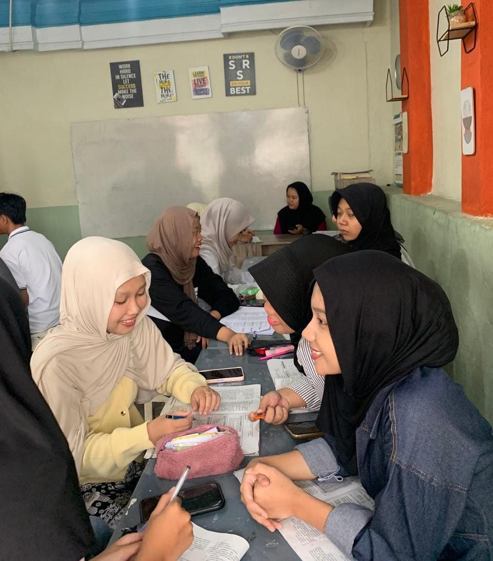 Pengajar tutor profesional pendampingan belajar di Trenggalek